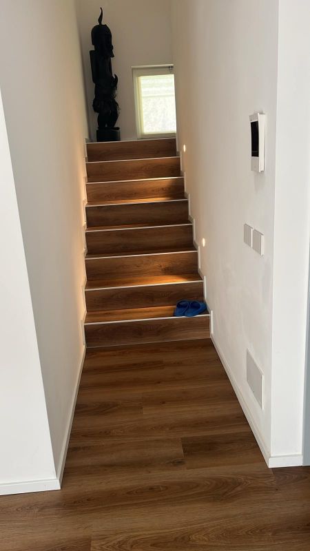 Foto reale di pavimento SPC FLOW 55 in cucina — casa reale della community Casa Match