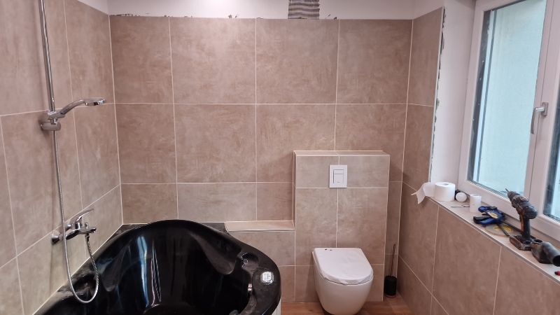 Foto reale di pavimento Gres porcellanato colore beige Iperceramica Gres — casa reale della community Casa Match