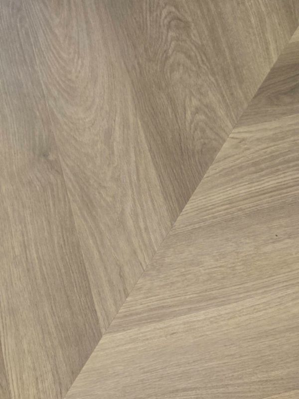 Foto reale di pavimento SPC colore eureka DECO DECKING CLAP 3D — casa reale della community Casa Match