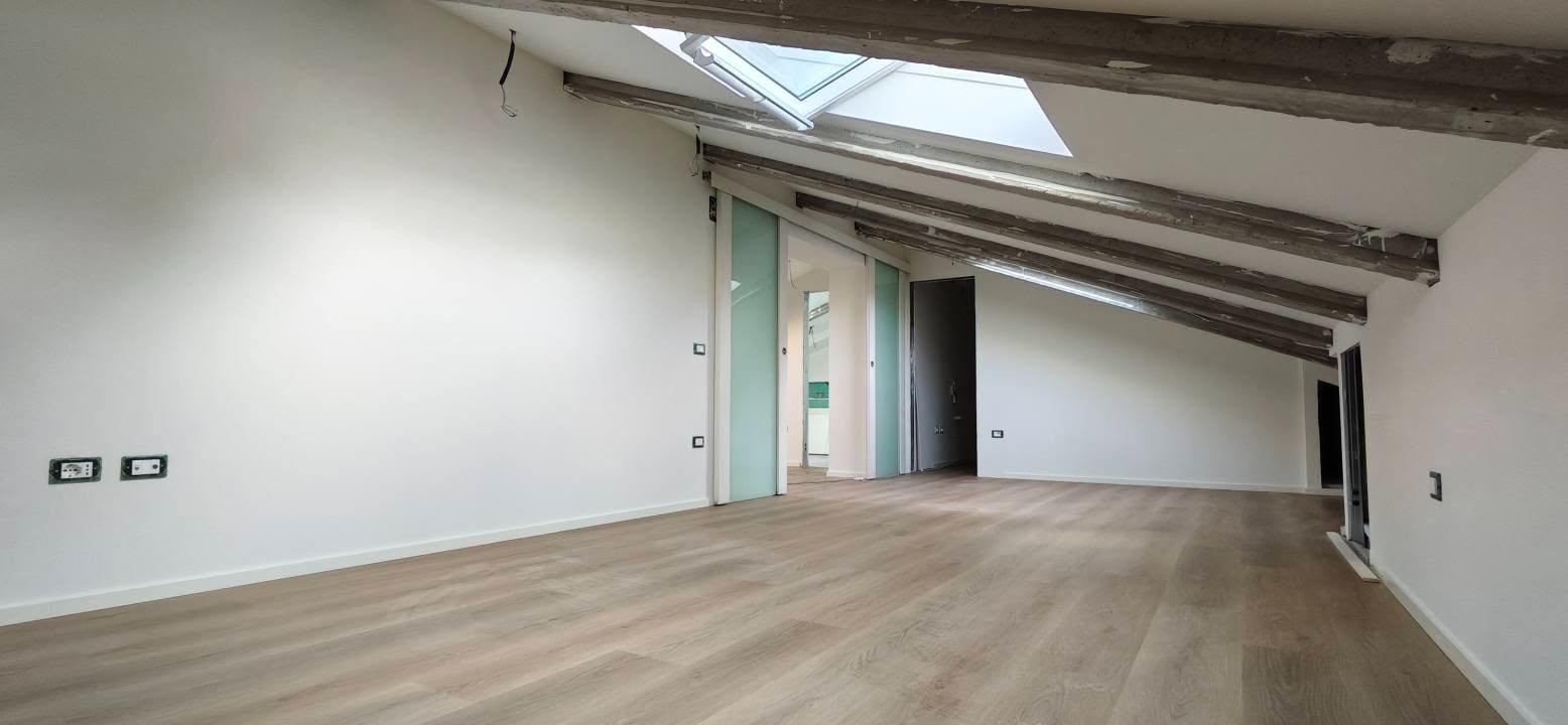 Casa reale con Monpar · PC