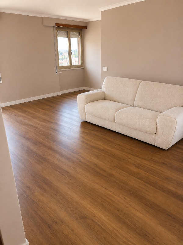 Foto reale di pavimento SPC colore svr646 Smartfloors SVR6 — casa reale della community Casa Match
